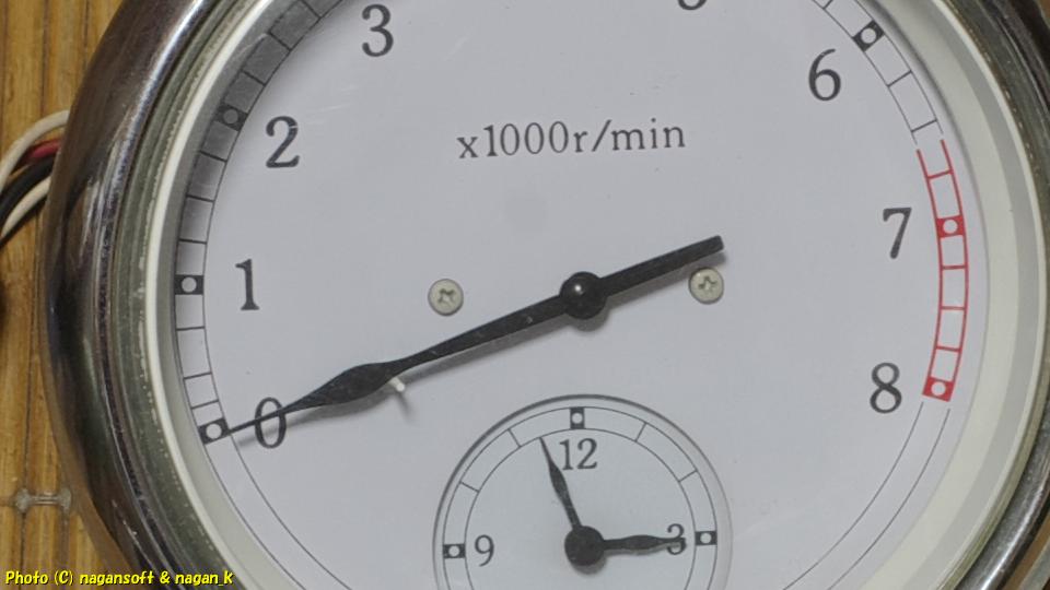 スバル R-2 K12、タコメーターをゲットしたけど、思っていたより大きかった、2016年11月27日撮影、「なが～ン」所有車 R-2 360cc
