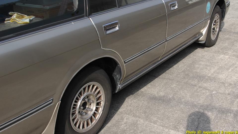 クラウンワゴン E-GS130G、走行時のブルブル振動犯人捜しのため前輪と後輪を入れ替え、2018年03月29日撮影、「なが～ン」所有車 クラゴン 1G-FE