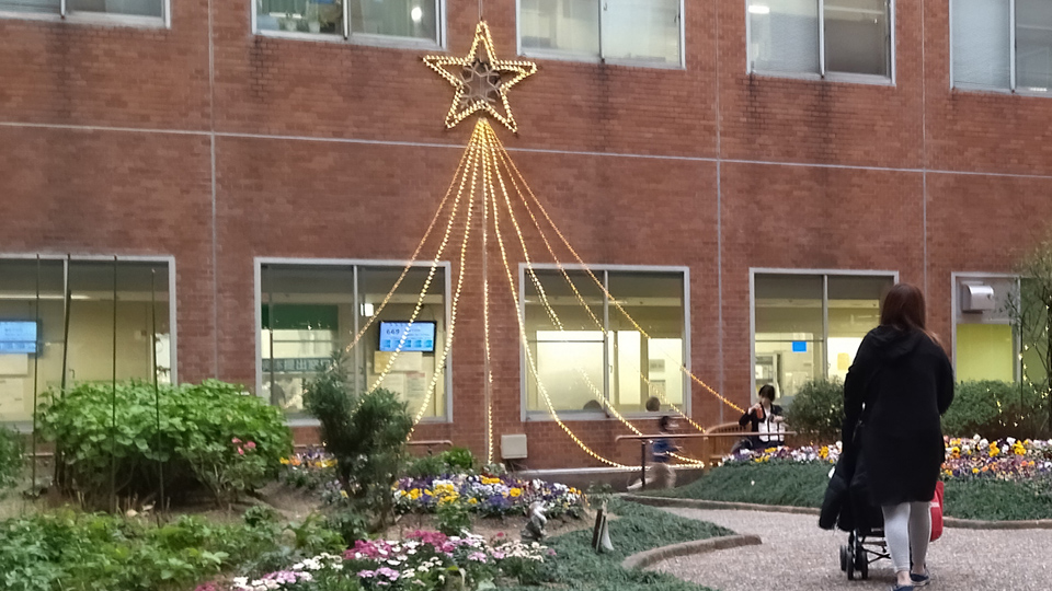 2022年-近畿大学病院のクリスマス飾り