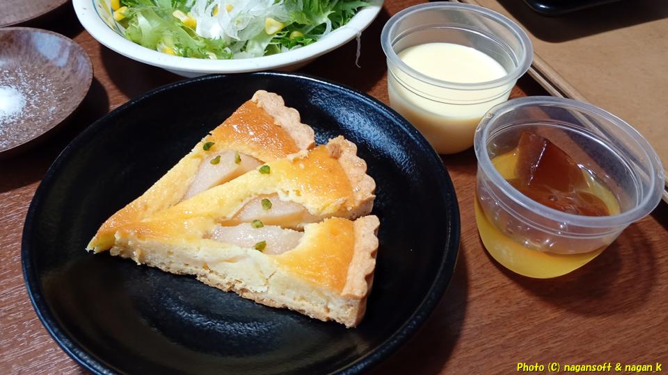 泉佐野市 焼肉バイキング左近 末広店 フルーツタルトと思うものがあった、2025年12月25日撮影