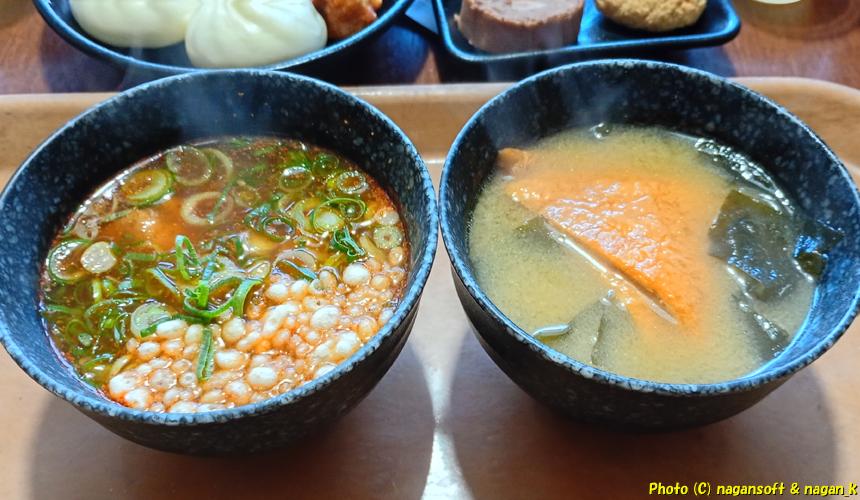 辛いスープとワカメの味噌汁、焼肉バイキング左近 末広店、2026年01月30日撮影