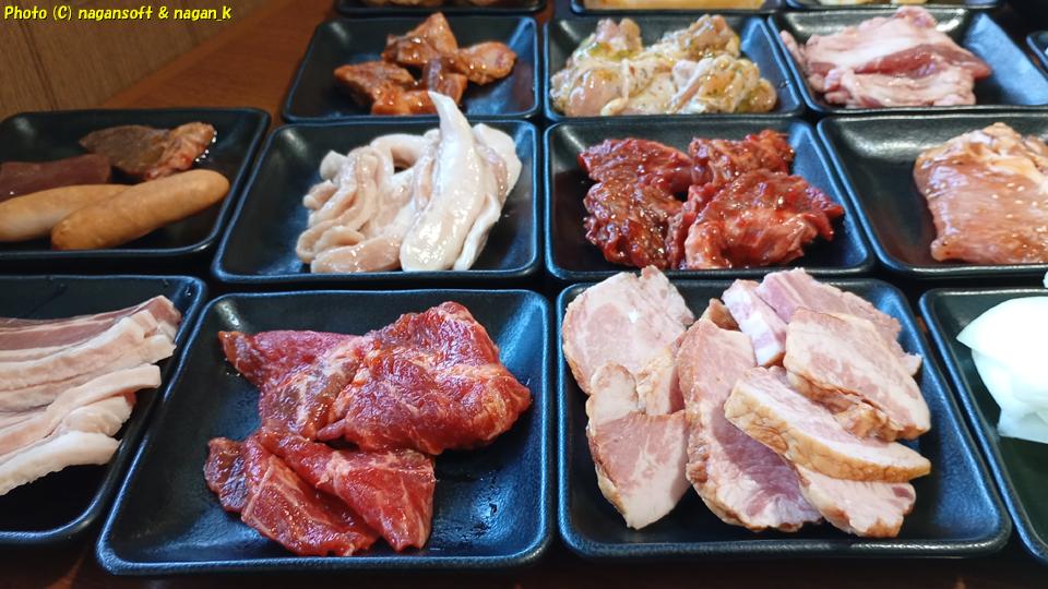 １回目に取ってきた肉、元気ハラミ等、バイキング左近、大阪府泉佐野市、2026年02月13日撮影