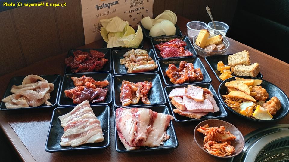 最初に取ってきた肉。大阪府泉佐野市、バイキング左近 末広店。2026年03月30日撮影