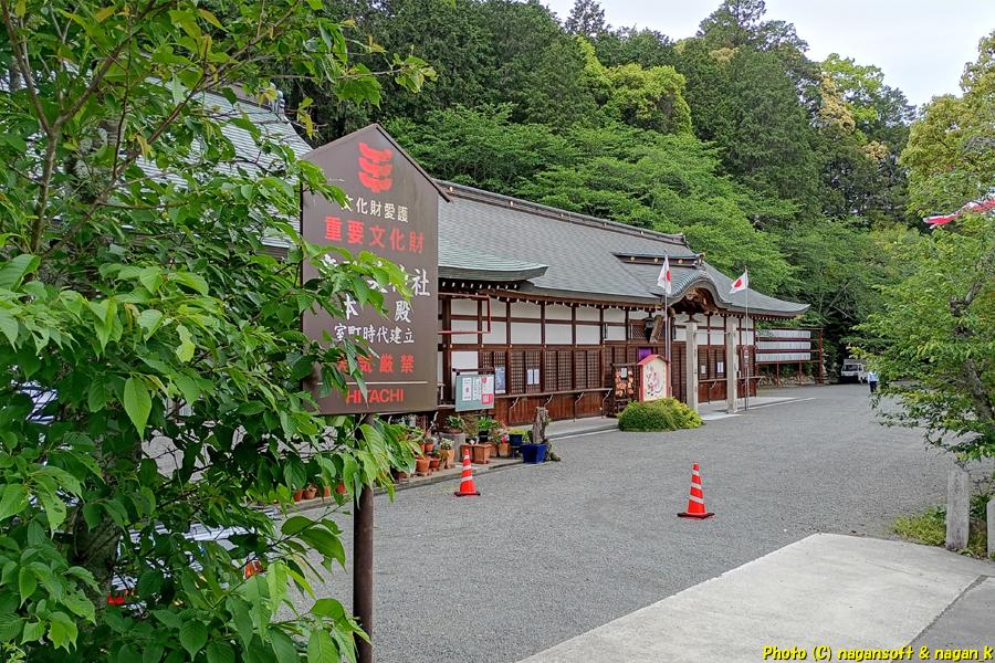 南側入り口から境内を見る|大阪府泉佐野市 意賀美神社。2026年05月04日撮影