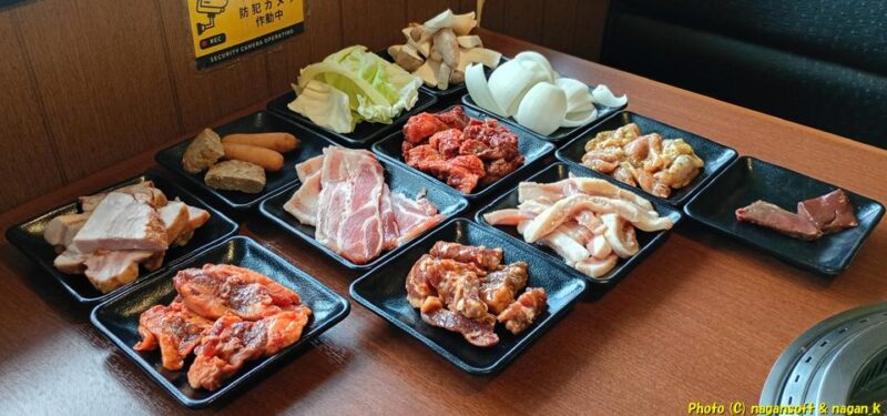 最初に取ってきた肉｜大阪府泉佐野市 バイキング左近 末広店｜2026年05月20日撮影