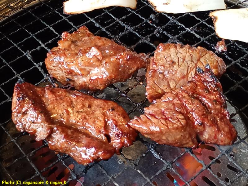カレーに入れる目的で焼いている、泉州元気ハラミ｜大阪府泉佐野市 バイキング左近 末広店｜2026年05月20日撮影