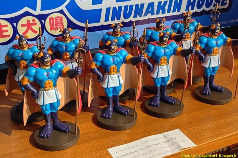 精巧な“イヌナキン”フィギュアが９体並ぶ、１体が２万円｜“りんくうパピリオ”の“イヌナキンハウス”室内の様子｜大阪府泉佐野市｜2026年05月31日撮影