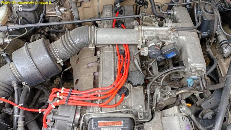 全てのプラグを交換してプラグコードを並べたところ｜点火プラグ交換｜クラウンワゴン“E-GS130G”｜2026年06月05日撮影