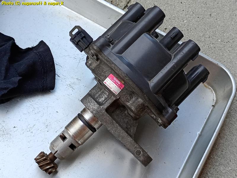 15年ほど前にヤフオク入手の中古デスビの外観を掃除した|クラウンワゴン“E-GS130G”|2026年06月10日撮影