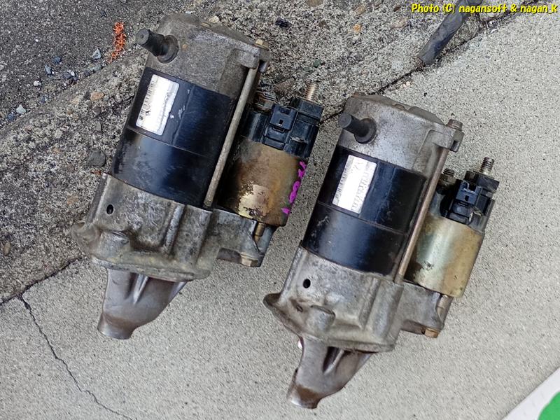 車体に付いていたセルモーターと、中古セルモーターを並べている|クラウンワゴン“E-GS130G”|2026年06月13日撮影